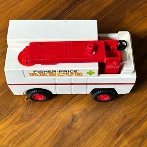 Vintage 1974 Fisher-Price Rescue Firetruck with extendable ladder